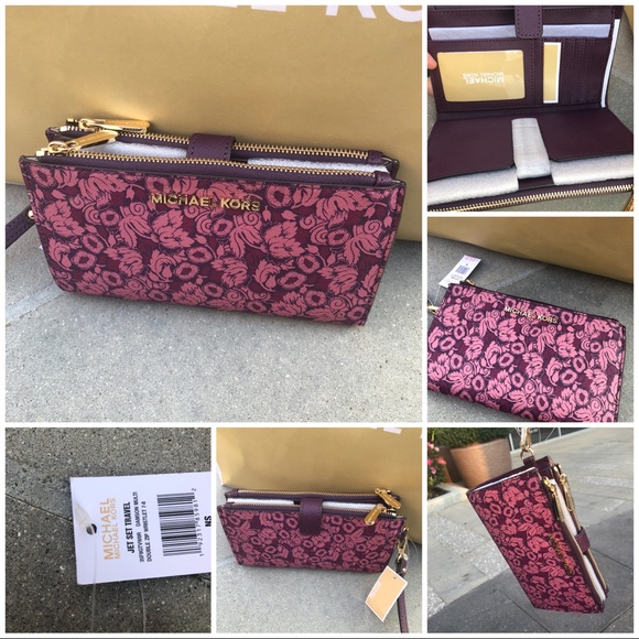 Michael Kors Handbags - Michael Kors double zip Smartphone wristlet wallet